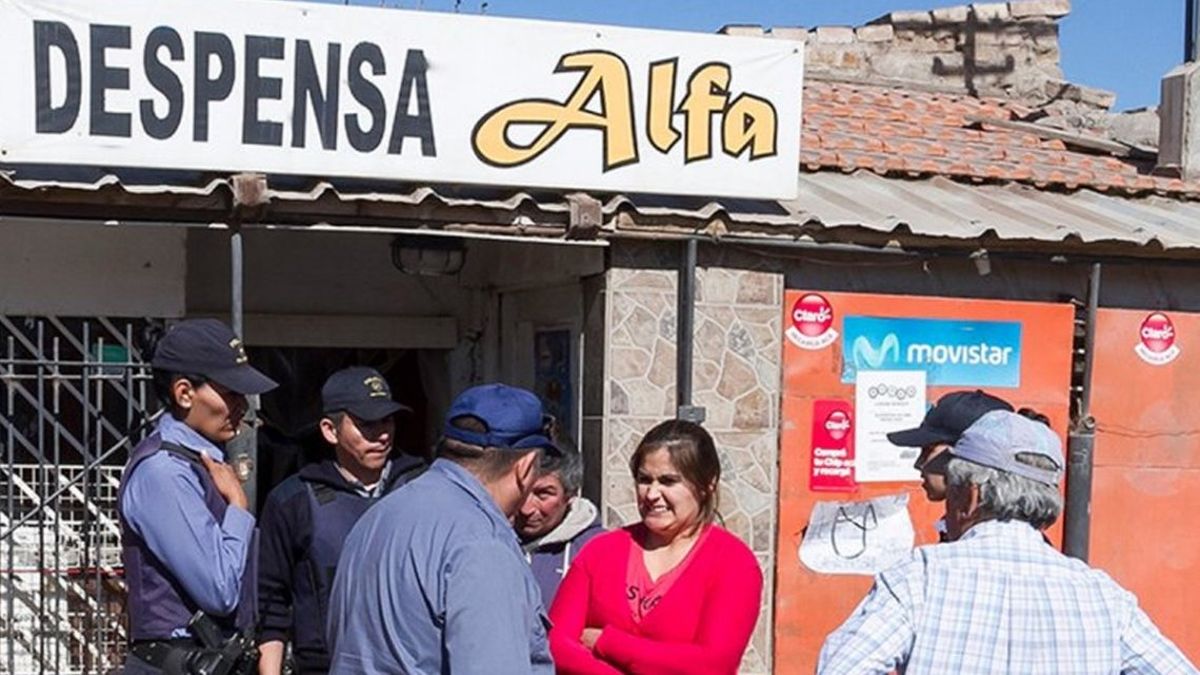 Un Hombre Mat A Fierrazos A Su Padre E Intent Abusar De Su Madrastra