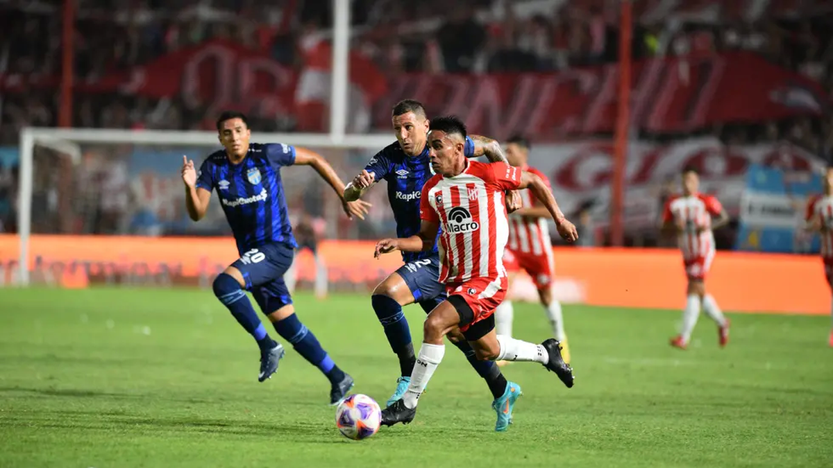 Nicolás Romero fue titular en el empate de Atlético Tucumán en Córdoba