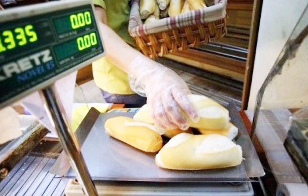 Precio. Por ahora el kilo de pan frances cuesta $200&nbsp;