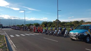 Acto. En la zona sur de la ciudad, con la entrega de motos al flamante grupo motorizado femenino.