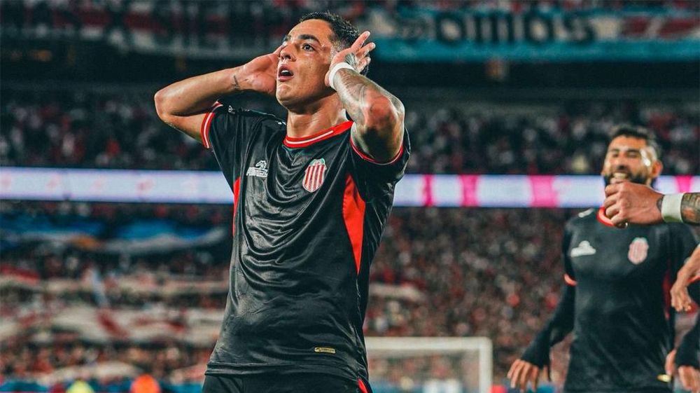 Barracas le gano 1-0 a River en el Monumental