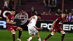 San Lorenzo perdió ante Lanús por la Fecha 1 del torneo San Lorenzo perdió ante Lanús por la Fecha 1 del torneo