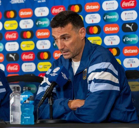 Lionel Scaloni estuvo en conferencia de prensa con Nahuel Molina