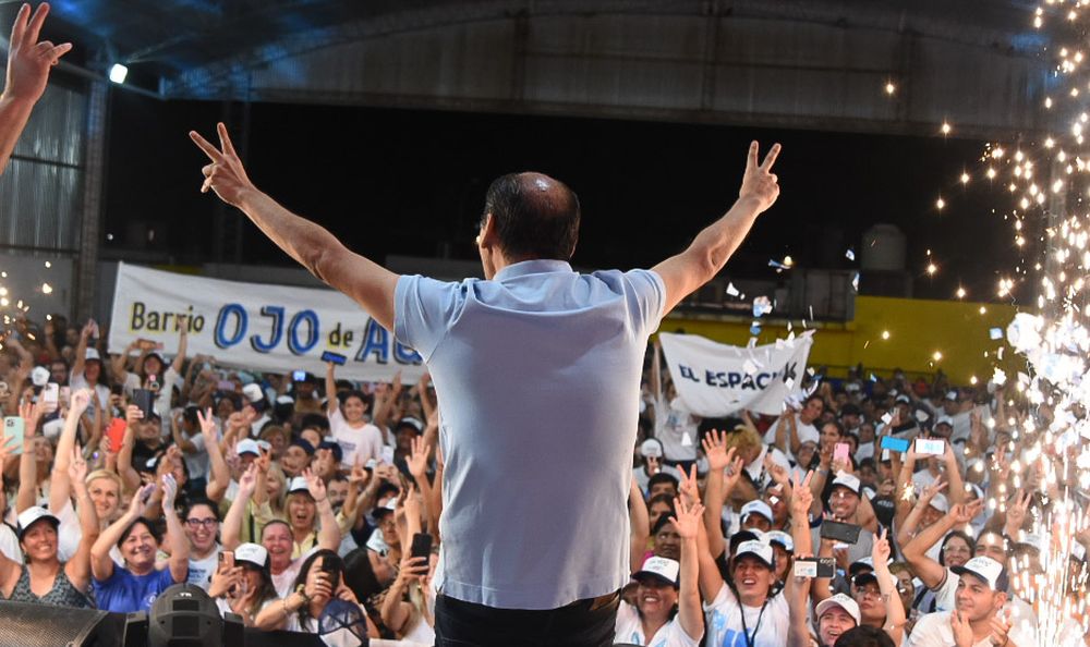 Celebraciones. Luego del PJ, Saadi celebró el triunfo en la capital con su dirigencia en el Club Juventud.