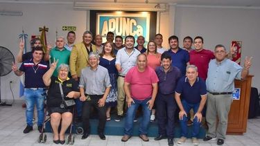dirigentes sindicales y legisladores nacionales manifestaron su rechazo al dnu