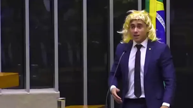 Brasil: un legislador bolsonarista se burló de las mujeres trans