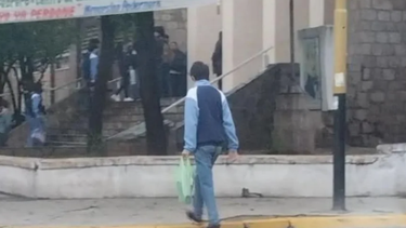 la rioja: como medida de seguridad, prohibieron a los alumnos de secundaria usar mochila