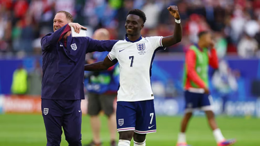 inglaterra le gano por penales a suiza y se metio en semis