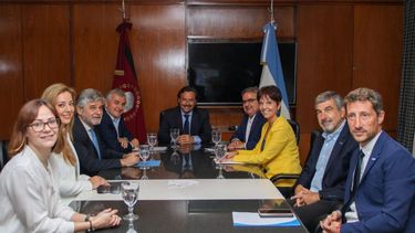 la mesa del litio y nacion avanzan para desarrollar la cadena de valor del mineral
