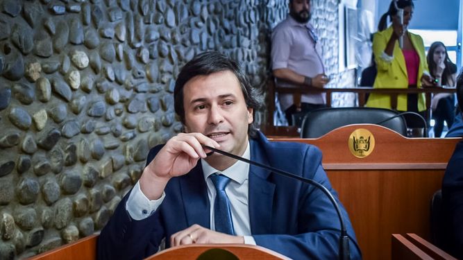 El diputado Gustavo Aguirre trabaja en la conformación de un nuevo espacio dentro del Frente de Todos.&nbsp;