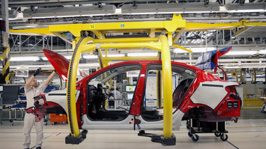 Se produjo una fuerte caída del sector automotriz en la Argentina durante enero