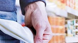 La inflación casi duplica la suba salarial