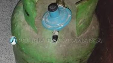 Amenazó de muerte a una mujer y le robó una garrafa