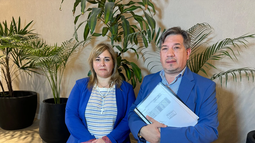 Agüero felicitó a Vallejos por foto en Clarín