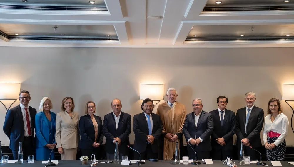 compromiso. la mesa del litio se reunió con la cúpula de Rio Tinto, que absorbería a Glencore.&nbsp;