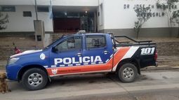 Una camioneta giró en U y terminó impactando contra una moto en la que iban dos mujeres y un niño