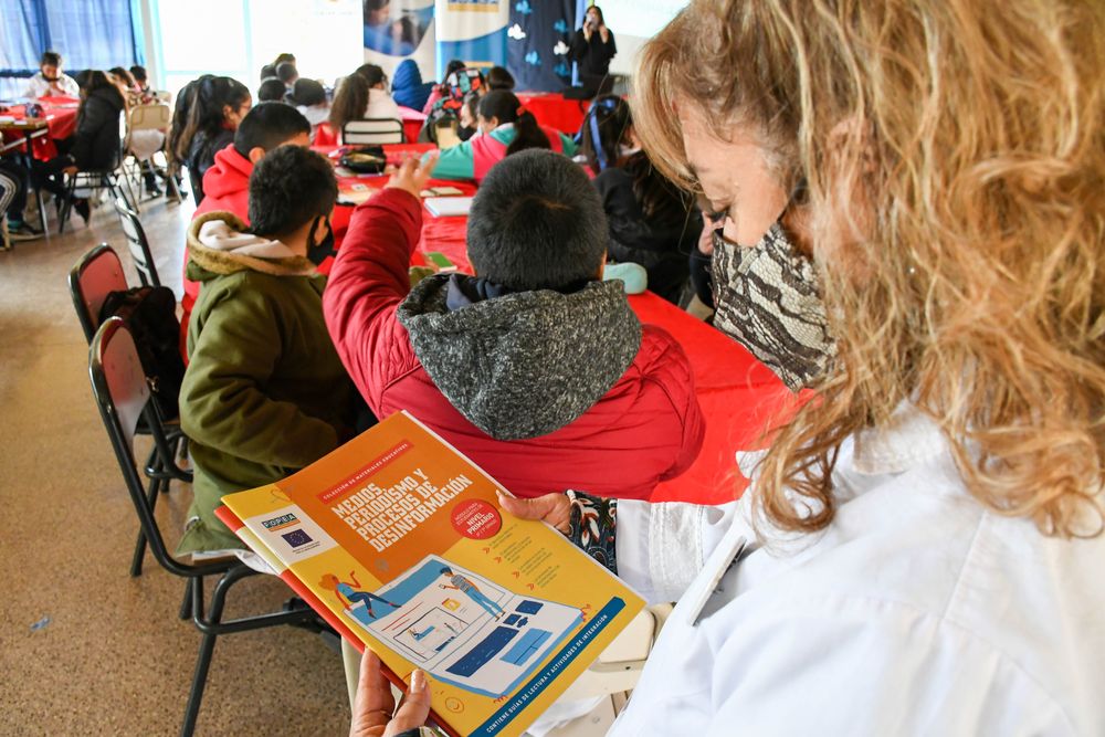 Entusiasmo. Maestros y alumnos estuvieron interesados en el taller.