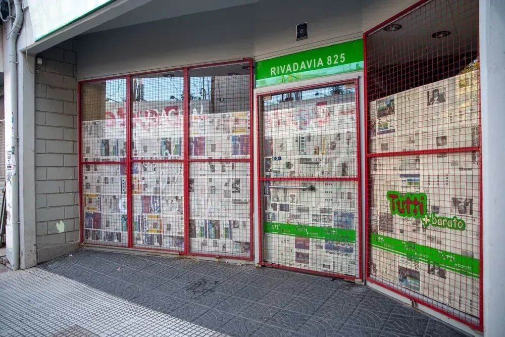Crisis. Locales cerrados, alquileres elevados y ventas en caída, mientras comerciantes y feriantes exponen cómo sostener la actividad.
