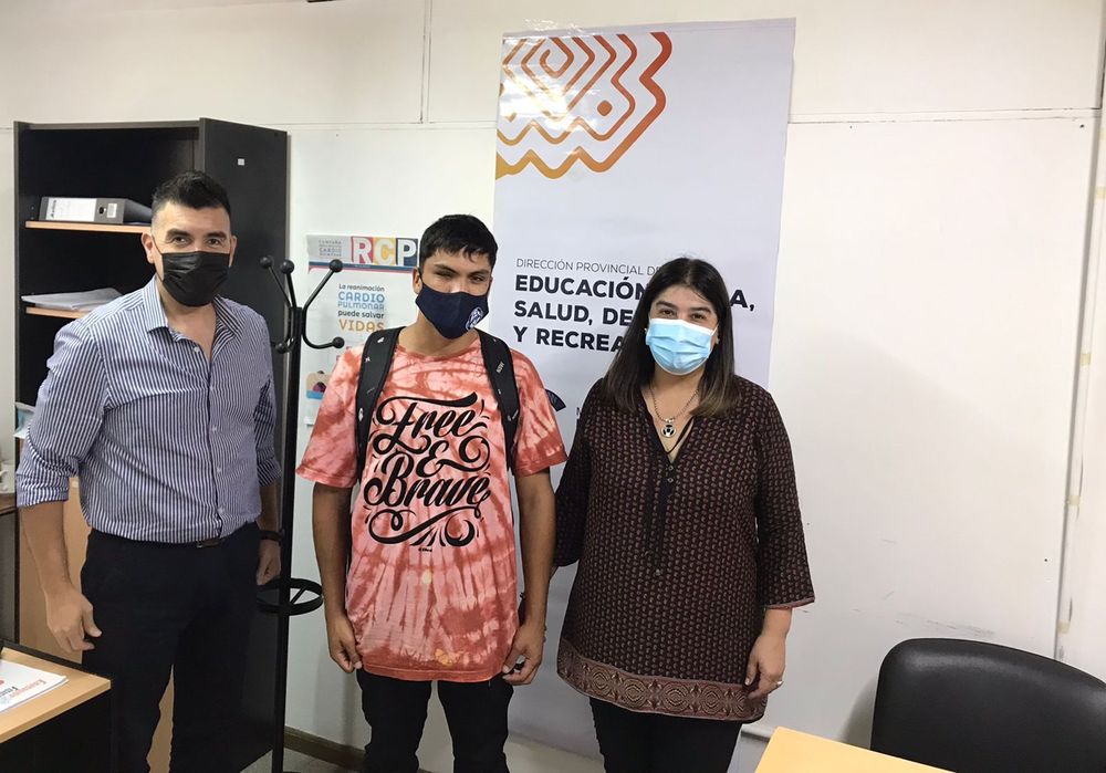 De visita. con autoridades.