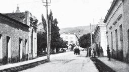 Nueva edición de Pasos con Historia: la calle República, la calle brava