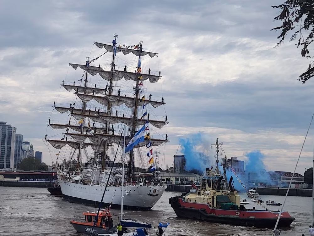 Regresó la Fragata Libertad tras más de cinco meses de navegación y con presencia catamarqueña