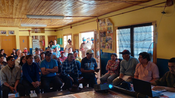 Reunión con vecinos para la construcción de un embalse en Toro Yaco
