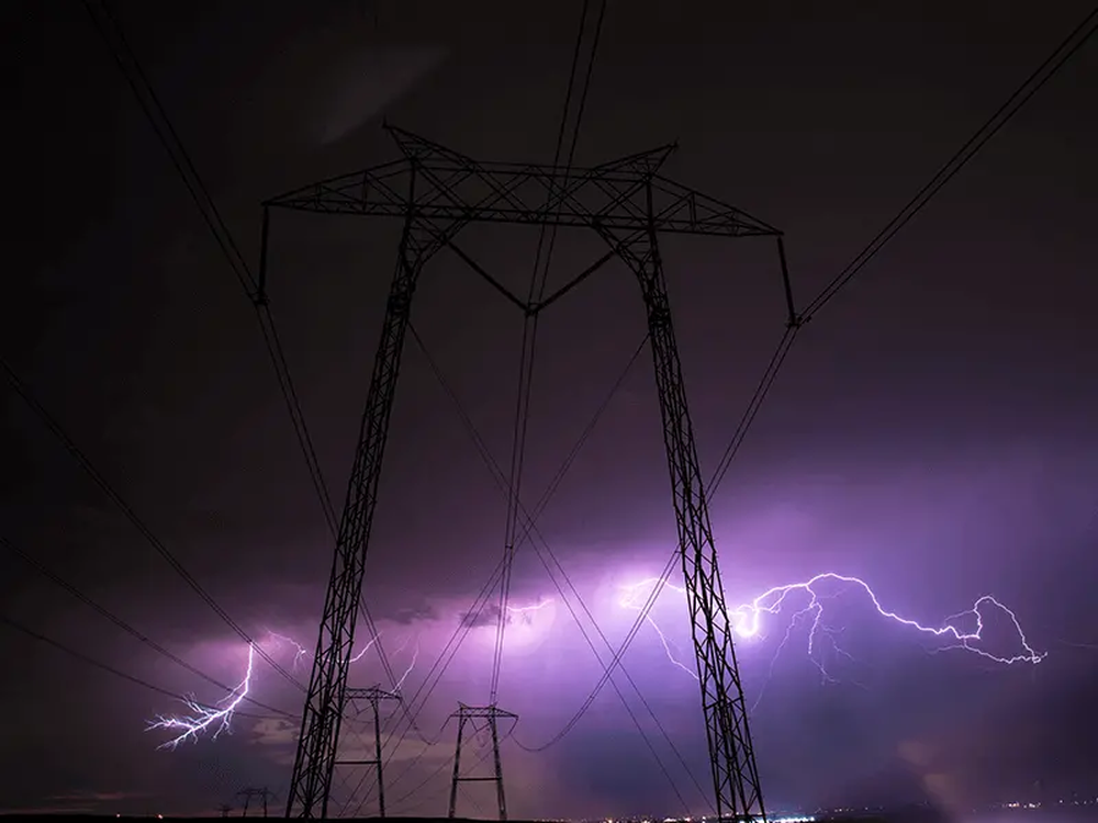 Medio país sin energía eléctrica