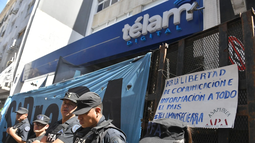 Acerca del cierre de Télam y en una redacción suspendida