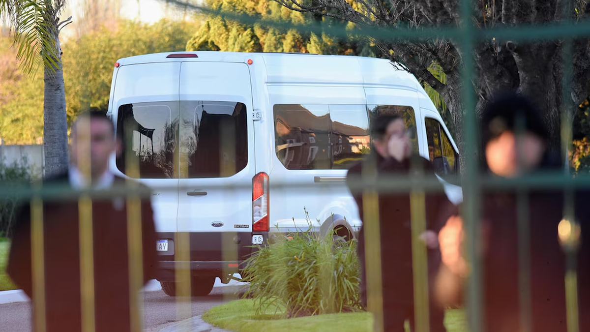 Lionel y su familia despiden a Jorge Messi en Rosario