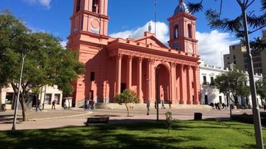 No robarás: lo detuvieron por forzar la cerradura de una urna con limosna