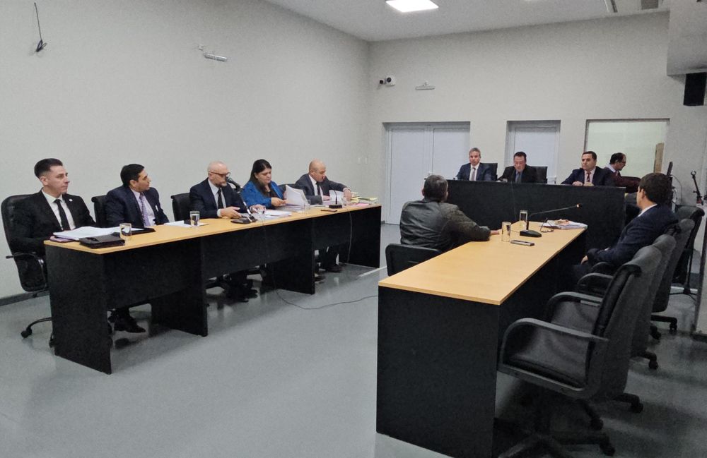 ff7dde86-ad4d-45d1-972b-40874234cbd6.jpg