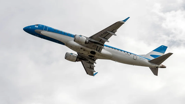aerolineas argentinas pone vuelos desde cordoba, rosario y tucuman a miami por el mundial