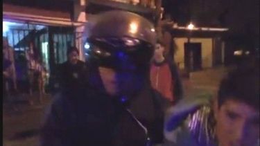 Denuncia por el ataque policial a camarógrafo y su hijo