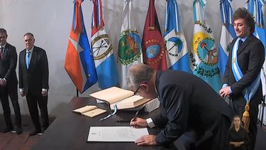 Milei en el Pacto de Mayo: No vinimos acá a construir un relato, sino una Nación