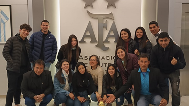 chicas de policial se prueban en buenos aires