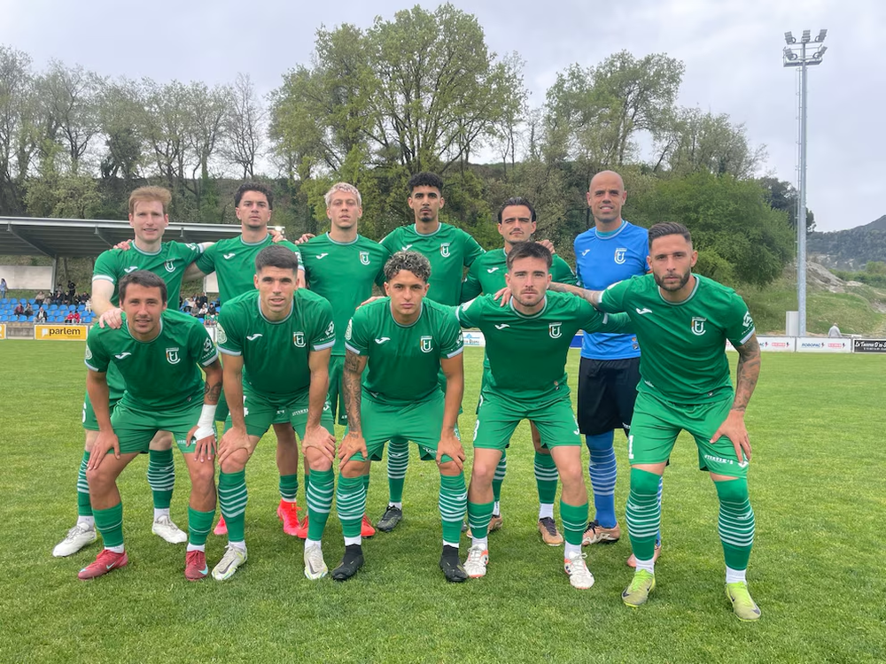 El once titular del Cornell&aacute; en su &uacute;ltimo partido por la Tercera Federaci&oacute;n&nbsp;