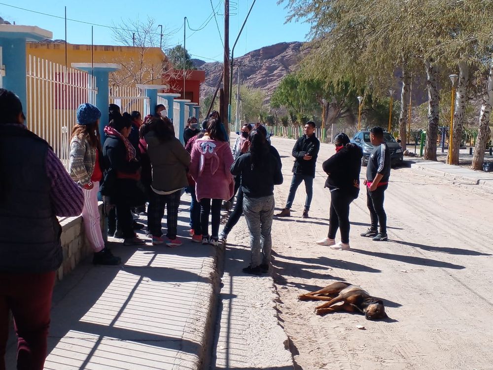 Toma en la escuela de El Durazno.&nbsp;