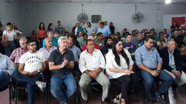 Con la mira puesta en marzo, la UCR busca la unidad interna