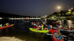 Kayak bajo la luna, durate el fin de semana largo de carnaval