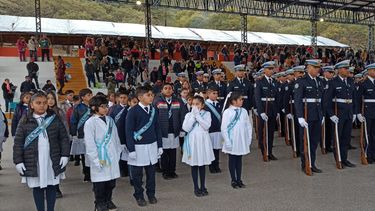 el rodeo realizo el acto central por el dia de la bandera