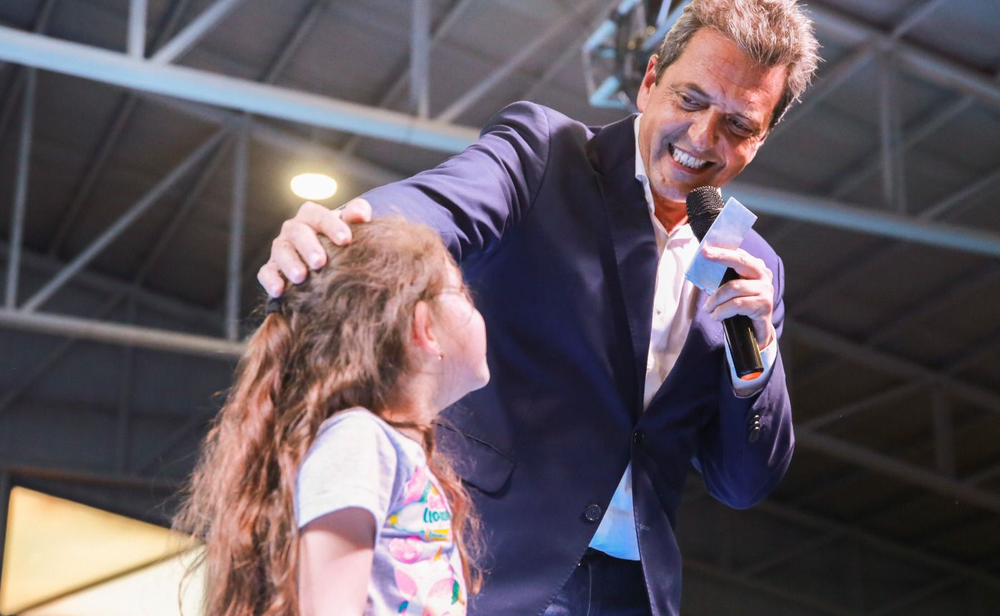 El ministro de Economía y candidato a presidente en el acto.