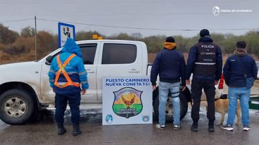 Interceptan una camioneta con pedido de secuestro en Santiago