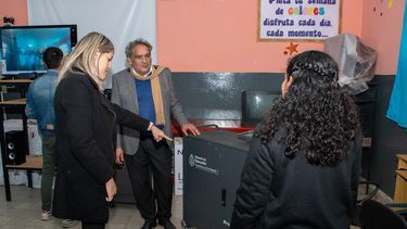 entrega e instalacion de equipamiento tecnologico para escuelas primarias de belen