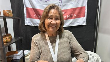 Mercedes Gallo, una artesana que trabaja con el metal