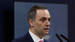 El hijo de una de las jubiladas dijo que con Adorni acordó un pago adicional de US$65.000 por fuera de la escritura El hijo de una de las jubiladas dijo que con Adorni acordó un pago adicional de US$65.000 por fuera de la escritura