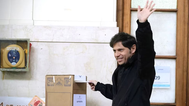 Festejo a medias. Axel Kicillof se impuso pero no terminó conforme.