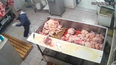 la filmaron poniendo raticida en el mate de un companero de trabajo la filmaron poniendo raticida en el mate de un companero de trabajo