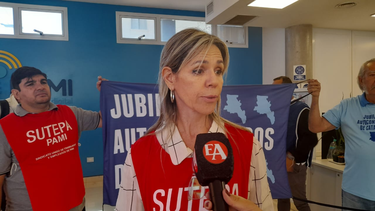 Cese de actividades en PAMI: piden mejoras salariales Cese de actividades en PAMI: piden mejoras salariales