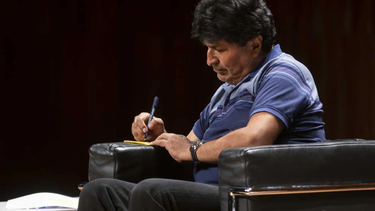 dictaron una orden de aprehension contra evo morales
