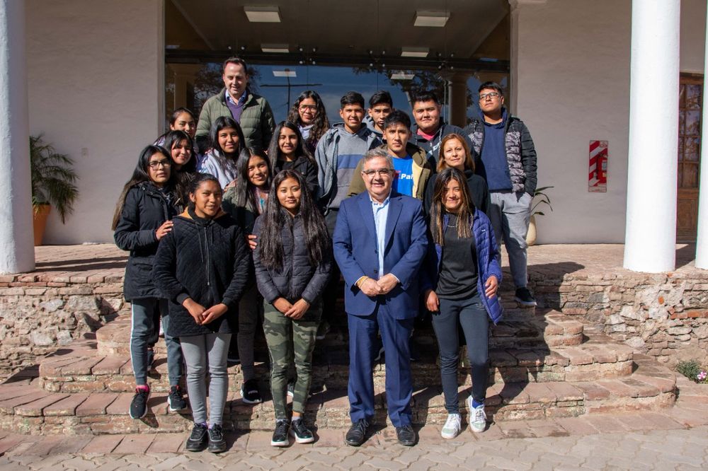 Alumnos de Antofagasta de la Sierra con Jalil.